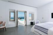 Grace Hotel Santorini, Auberge Resorts Collection