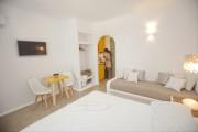 Naxos Euphoria Suites 